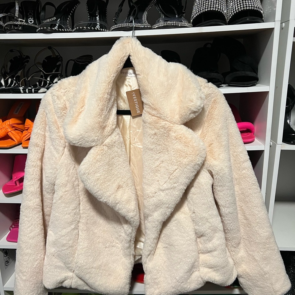 Vestique Soft Cream Teddy Jacket
